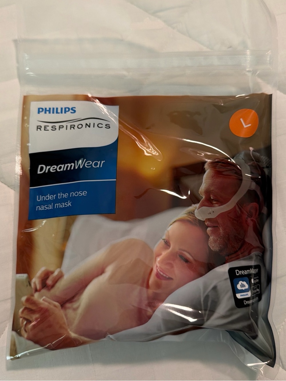 Philips DreamWear Under-The-Nose Nasal Mask - White and Blue Packaging
